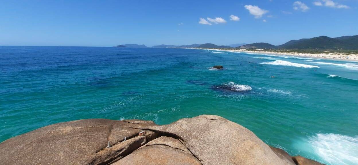 Explorando a Encantadora Praia da Joaquina em Florianópolis